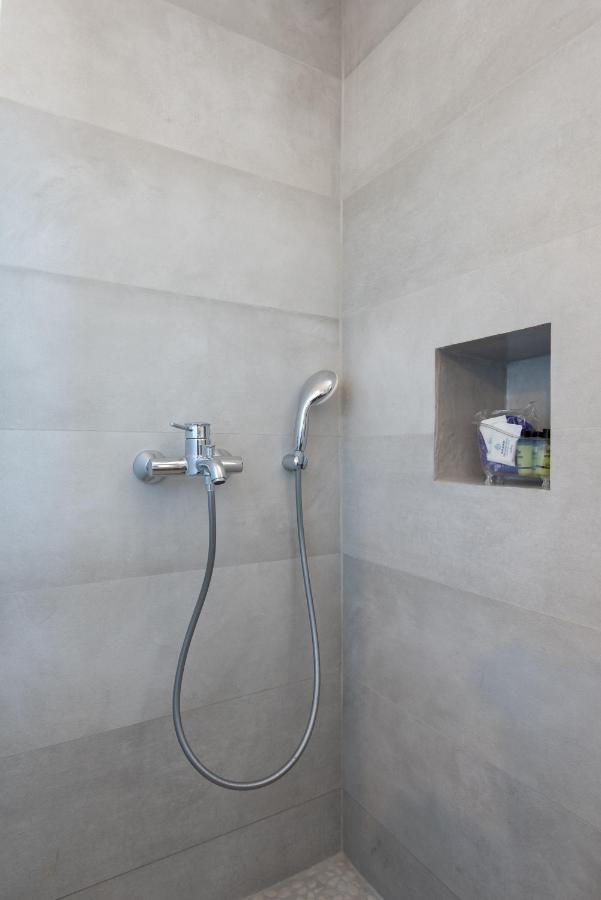 Tholos Guest House Cherronisos  ภายนอก รูปภาพ